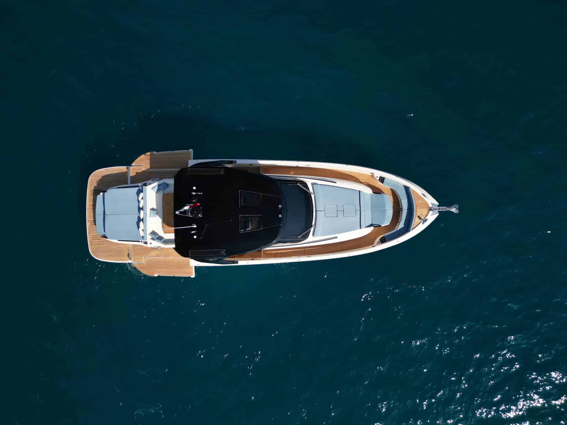 Cayman Yacht