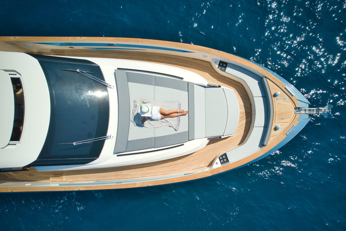 Cayman 560 Sedan - immagine 8