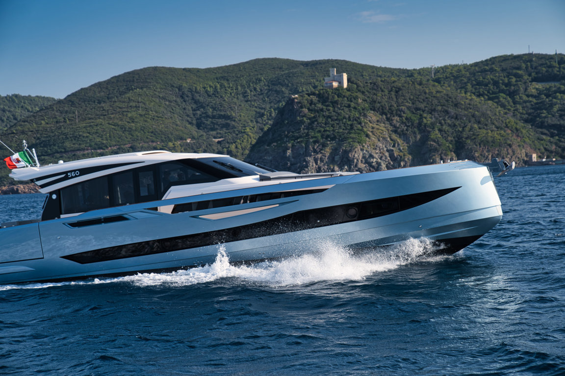 Cayman 560 Sedan - immagine 6